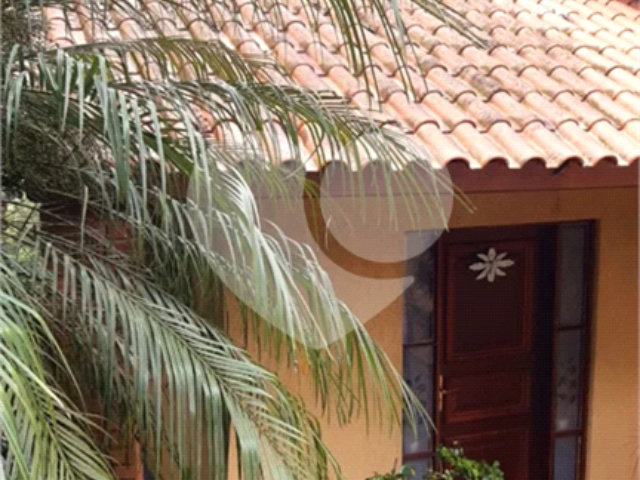 Casa à venda com 3 quartos, sendo 1 suíte,  no condomínio Jardim da Monntanha Ii, Mairiporã - SP