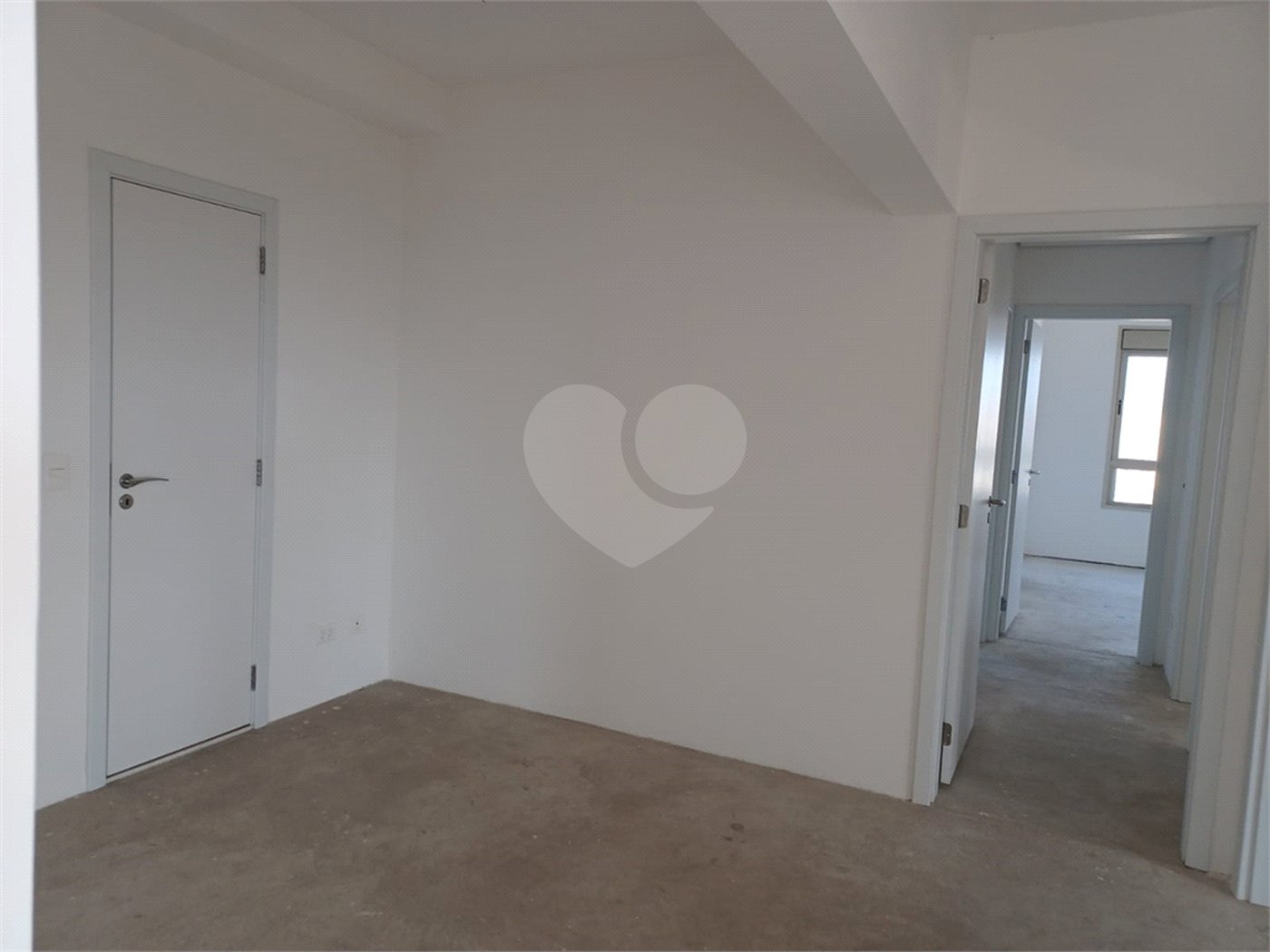 Apartamento à venda com 4 suítes em Real Parque, São Paulo, SP