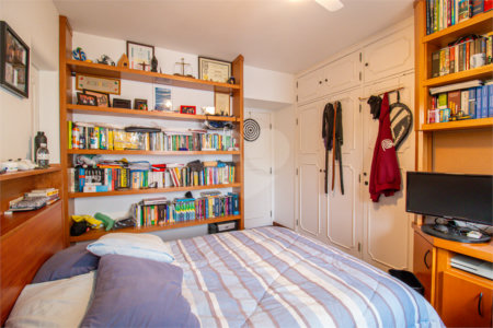 Apartamento à venda com 4 quartos, sendo 3 suítes, em Chácara Santo Antônio, São Paulo, SP