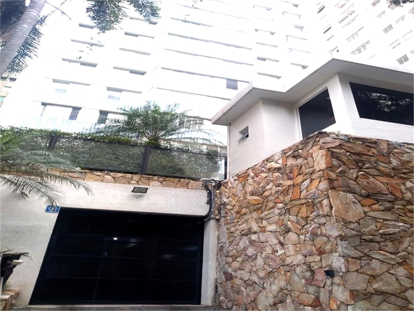 Apartamento para alugar com 3 quartos, sendo 1 suíte, em Jardim América, São Paulo, SP