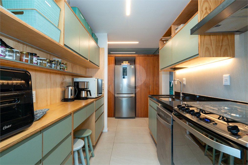 Apartamento à venda com 3 suítes em Campo Belo, São Paulo, SP