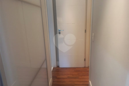 Apartamento à venda com 3 suítes em Vila Pompéia, São Paulo, SP