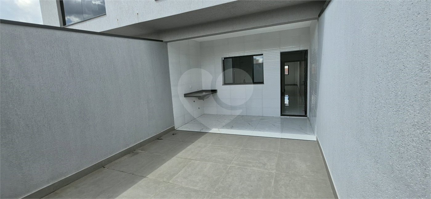 Sobrado à venda com 3 quartos, sendo 1 suíte, em Vila Bonilha, São Paulo, SP