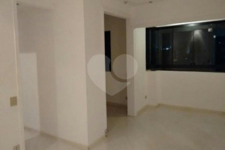 Apartamento à venda com 3 quartos, sendo 1 suíte,  em Vila Suzana, São Paulo, SP