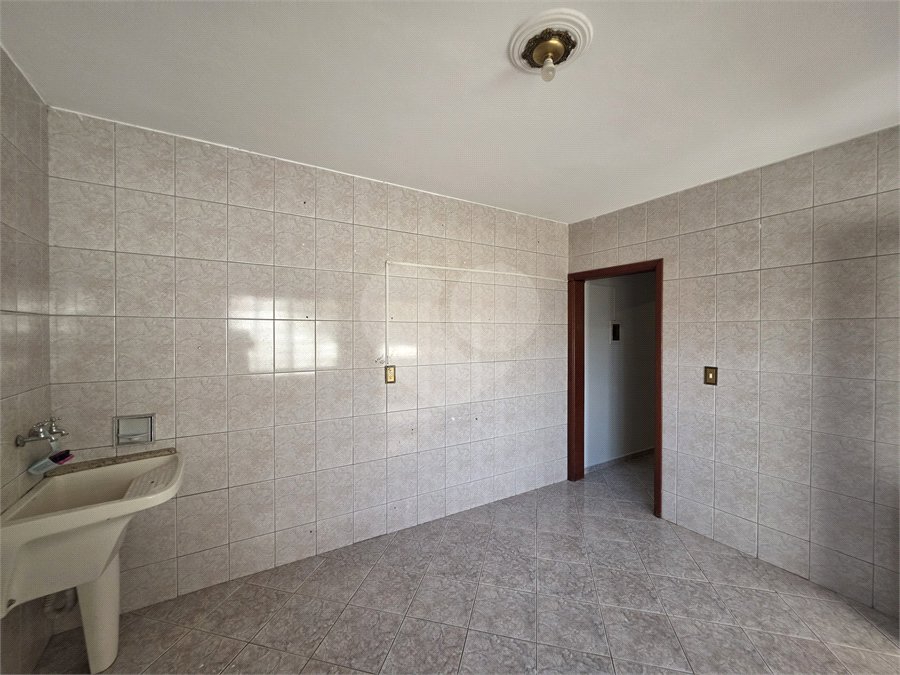 Casa à venda com 4 quartos, sendo 2 suítes,  em Vila Espírito Santo, Sorocaba, SP