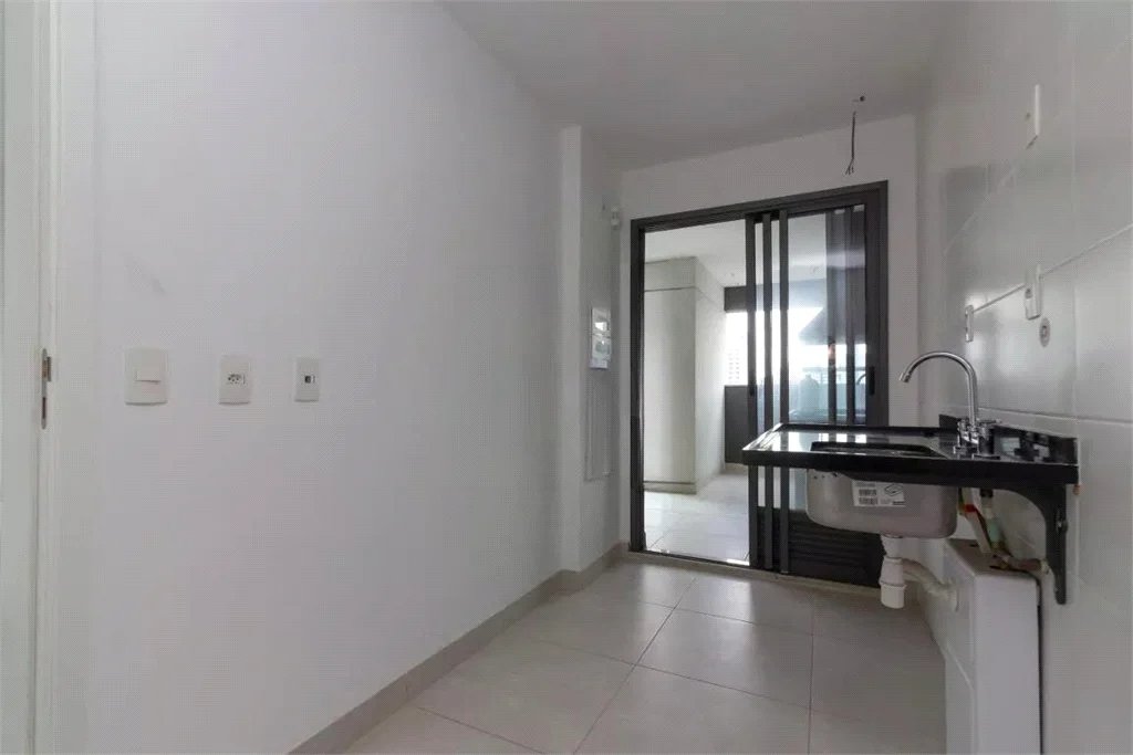 Apartamento à venda com 3 quartos, sendo 1 suíte, em Pinheiros, São Paulo, SP