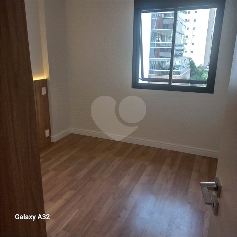 Apartamento à venda com 2 quartos, sendo 1 suíte, em Vila Olímpia, São Paulo, SP