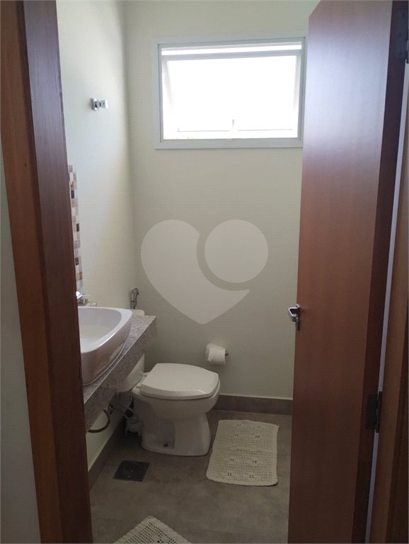 Casa à venda com 3 quartos, sendo 1 suíte, no condomínio Il Paradiso, Vinhedo - SP