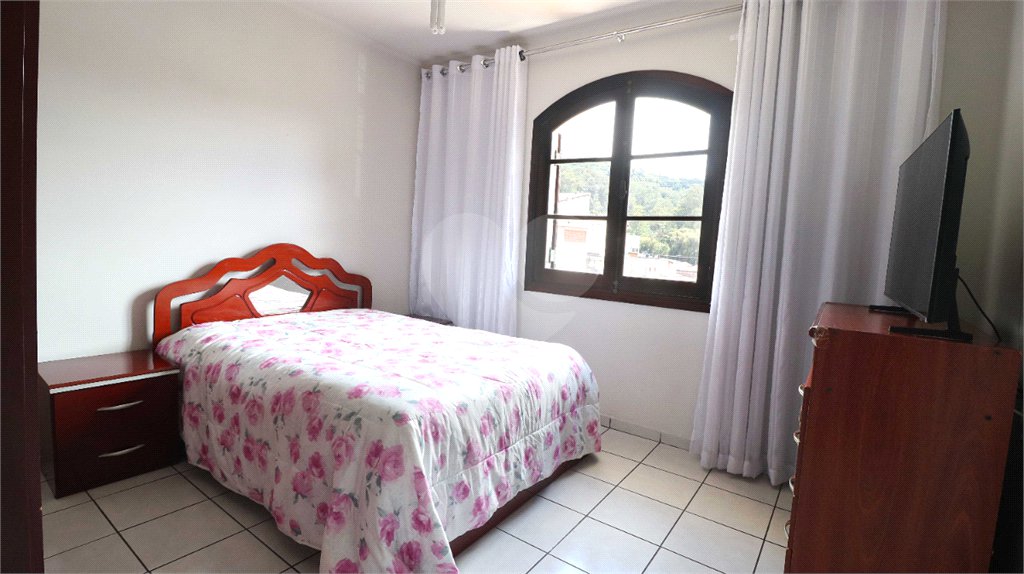 Sobrado à venda com 3 quartos, sendo 1 suíte, em Tremembé, São Paulo, SP
