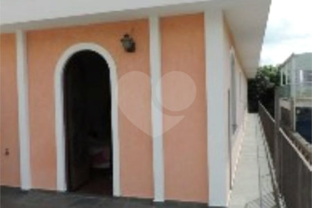 Sobrado à venda com 4 quartos em Vila Ipojuca, São Paulo, SP