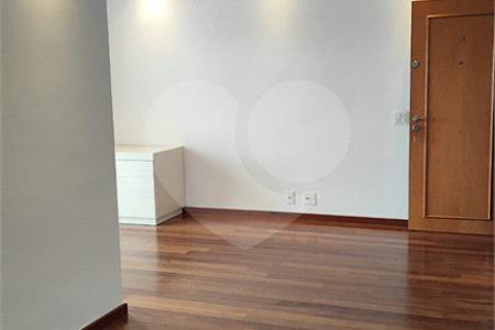 Apartamento à venda com 3 quartos, sendo 1 suíte, em Vila Guarani (z Sul), São Paulo, SP