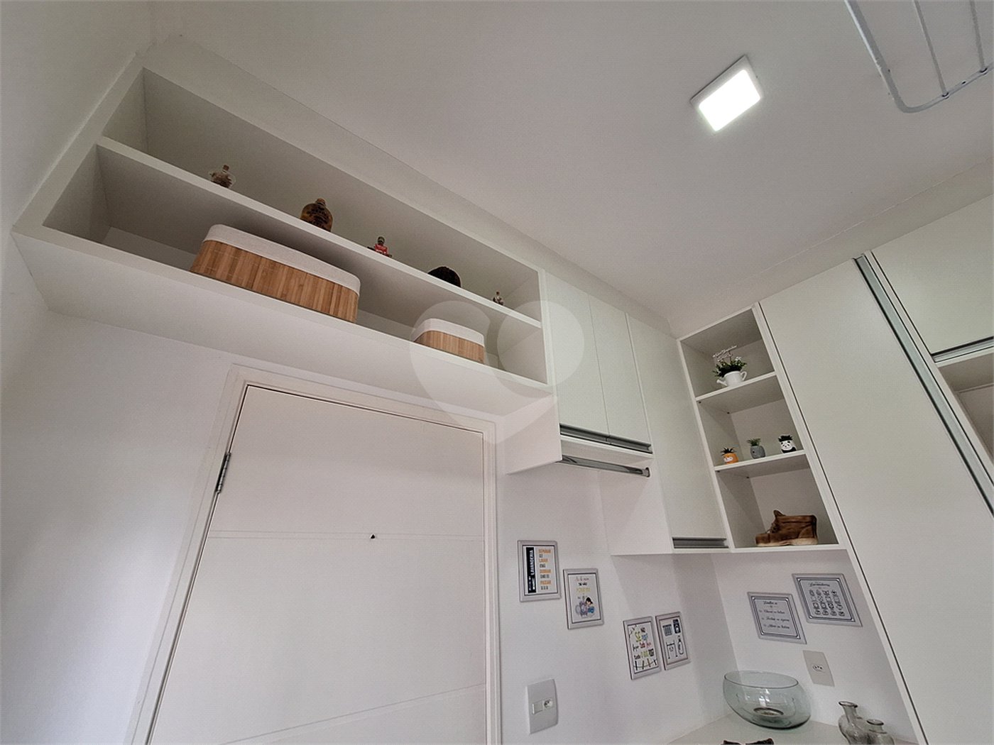 Casa à venda com 3 suítes no condomínio Residencial Villa Di Treviso, Vinhedo - SP