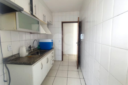 Apartamento à venda com 2 quartos em Sítio Pinheirinho, São Paulo, SP