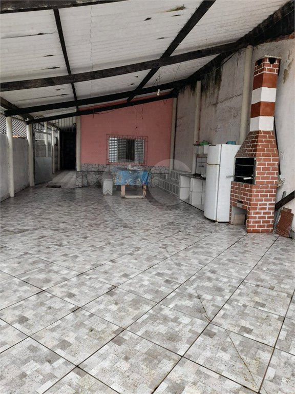Casa à venda com 2 quartos em Indaiá, Bertioga, SP