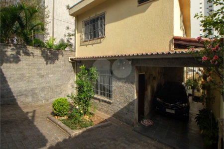 Casa à venda com 3 quartos, sendo 1 suíte, em Chácara Inglesa, São Paulo, SP