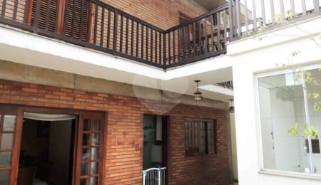 Sobrado à venda com 4 quartos, sendo 2 suítes,  em Jardim Prudência, São Paulo, SP