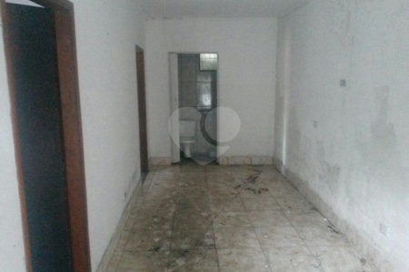 Casa Térrea à venda com 4 quartos, sendo 2 suítes,  em Tucuruvi, São Paulo, SP
