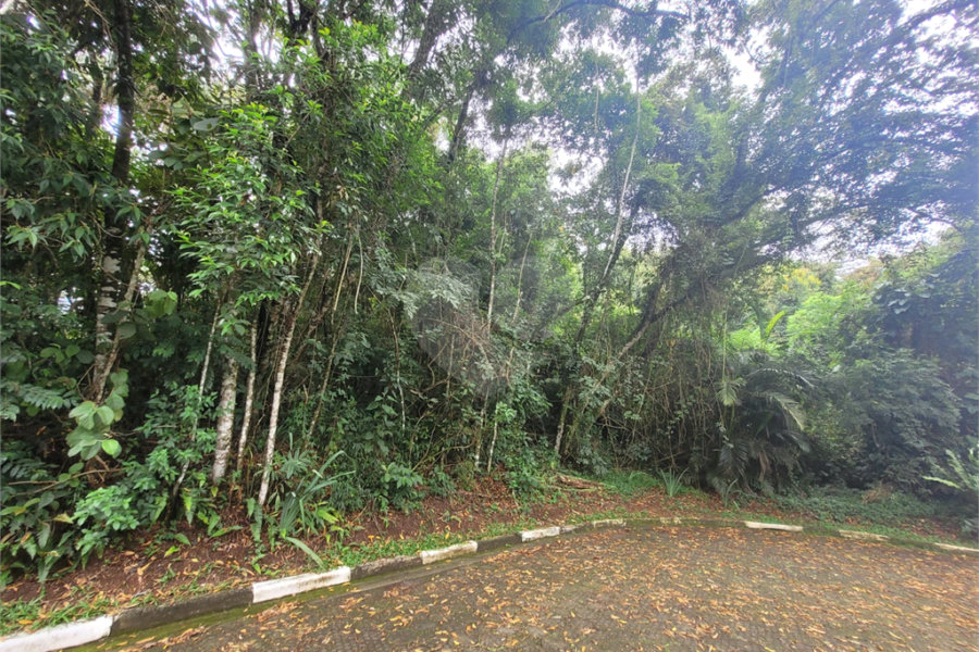 Terreno à venda no condomínio Alpes da Cantareira, Mairiporã - SP