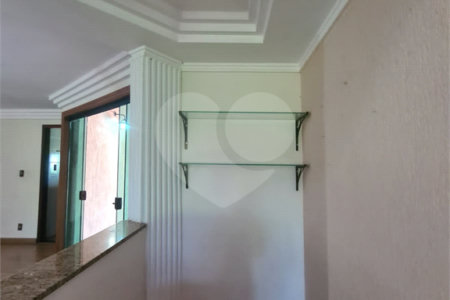 Casa à venda com 3 suítes no condomínio Portal do Sabiá, Araçoiaba da Serra - SP