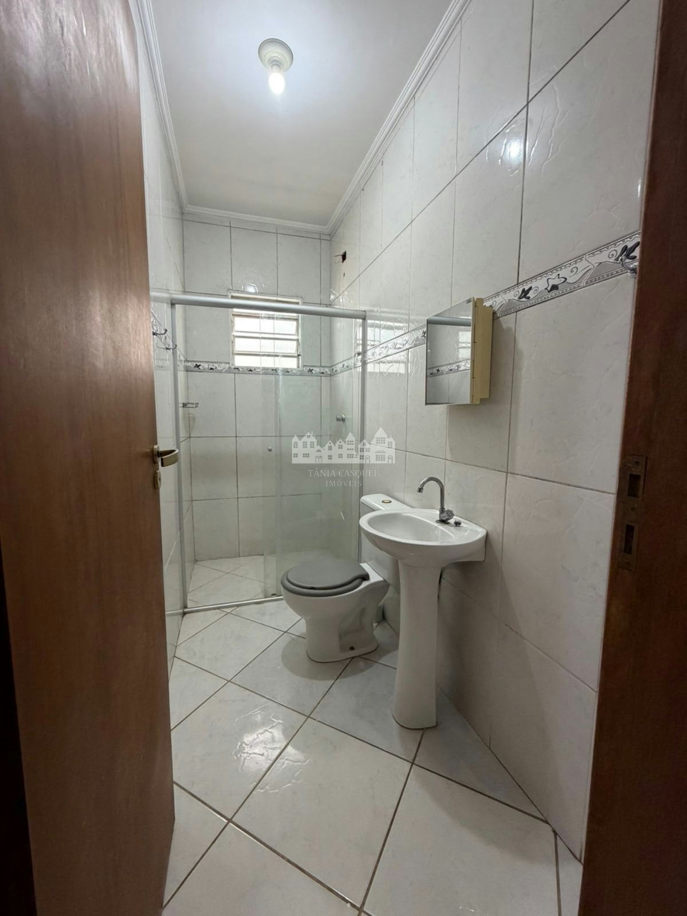Casa para alugar com 2 quartos, sendo 1 suíte, em Ponte, Atibaia, SP