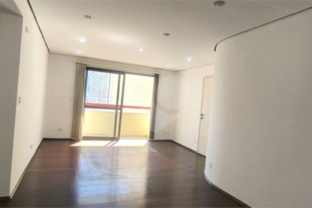 Apartamento à venda com 3 quartos, sendo 1 suíte, em Pinheiros, São Paulo, SP