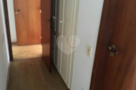 Apartamento à venda com 3 quartos, sendo 1 suíte,  em Santo Amaro, São Paulo, SP