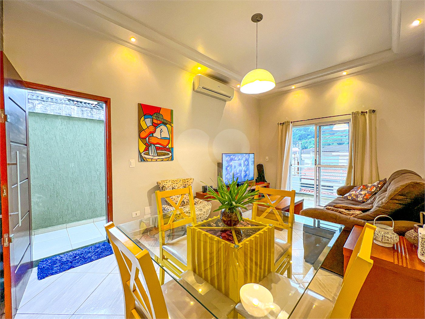 Casa à venda com 3 quartos, sendo 1 suíte,  no condomínio 658, São Paulo - SP
