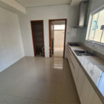 Casa em condomínio à venda com 3 suítes, em Iporanga, Sorocaba, SP
