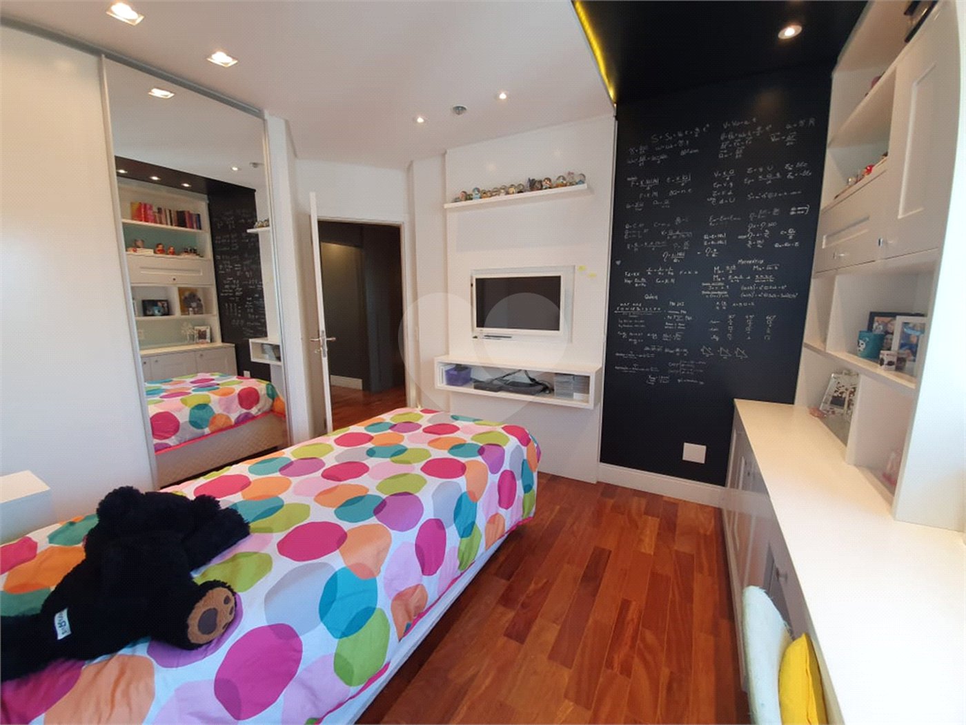 Apartamento à venda com 4 quartos, sendo 2 suítes, em Santana, São Paulo, SP