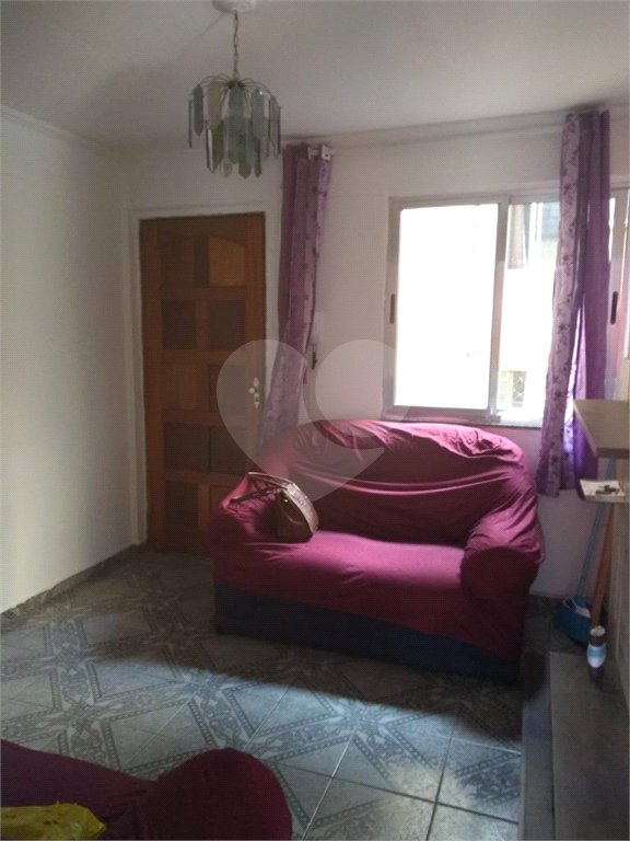Apartamento à venda com 2 quartos em Cidade Tiradentes, São Paulo, SP