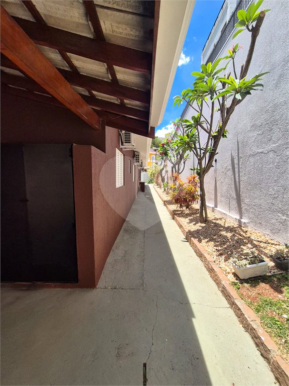 Casa Térrea à venda com 3 quartos, sendo 1 suíte, no Centro, Vinhedo, SP