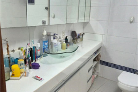 Casa à venda com 2 quartos, sendo 1 suíte, em Vila Vianelo, Jundiaí, SP