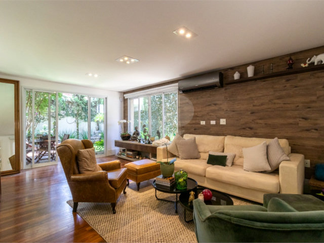 Casa à venda com 3 suítes no condomínio All Residence, São Paulo - SP