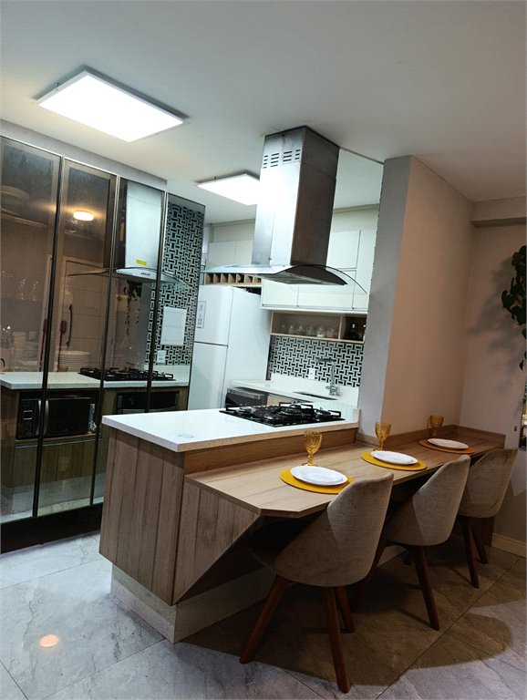Apartamento à venda com 3 quartos, sendo 1 suíte, em Jardim Flor da Montanha, Guarulhos, SP