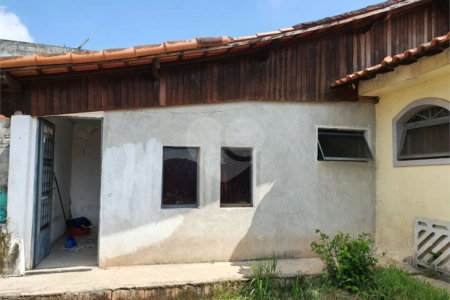 Casa à venda com 3 quartos, sendo 1 suíte, em Jardim Ikeda, Suzano, SP