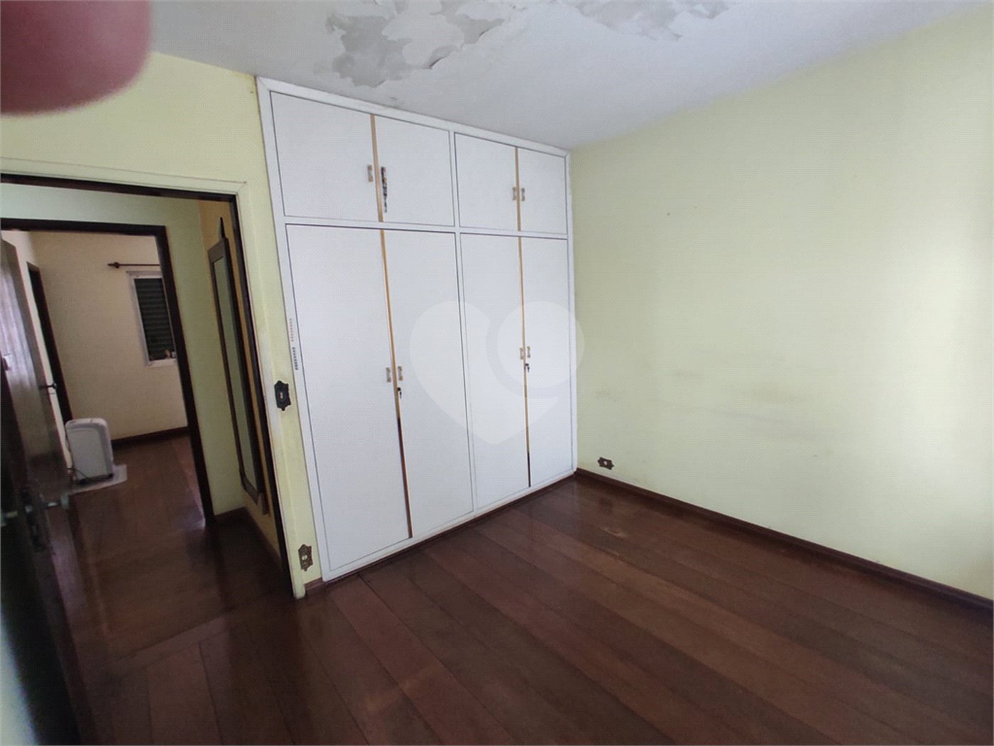 Casa à venda com 4 quartos, sendo 1 suíte, em Vila Galvão, Guarulhos, SP