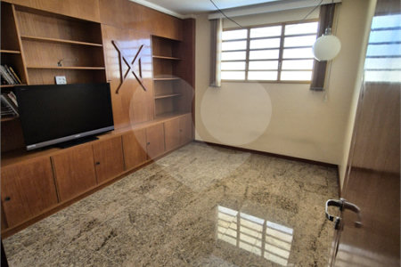 Casa à venda com 4 quartos, sendo 1 suíte, no Centro, Mogi das Cruzes, SP