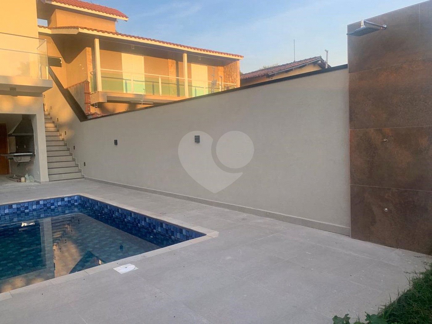 Sobrado à venda com 3 suítes em Vila Thais, Atibaia, SP