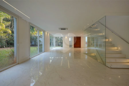 Casa para alugar com 4 suítes no condomínio Hípica Garden, São Paulo - SP