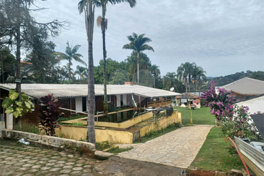 Casa à venda com 5 quartos, sendo 2 suítes, em Rio Abaixo, Mairiporã, SP
