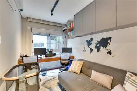 Casa à venda com 4 suítes no condomínio Jardim Flora, São Paulo - SP