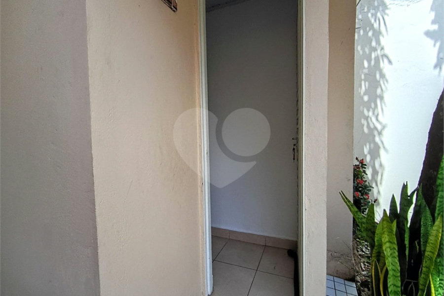 Casa para alugar com 1 quarto no condomínio Cond R Claudio Rodrigues Lopes, São Paulo - SP