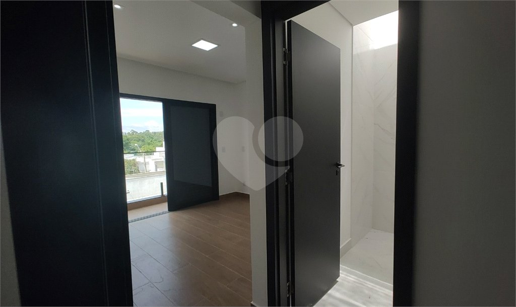 Casa à venda com 3 suítes no condomínio Terras de São Francisco, Sorocaba - SP