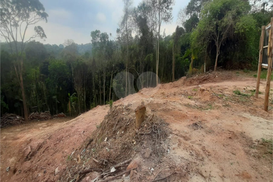 Terreno à venda no condomínio Alpes da Cantareira, Mairiporã - SP