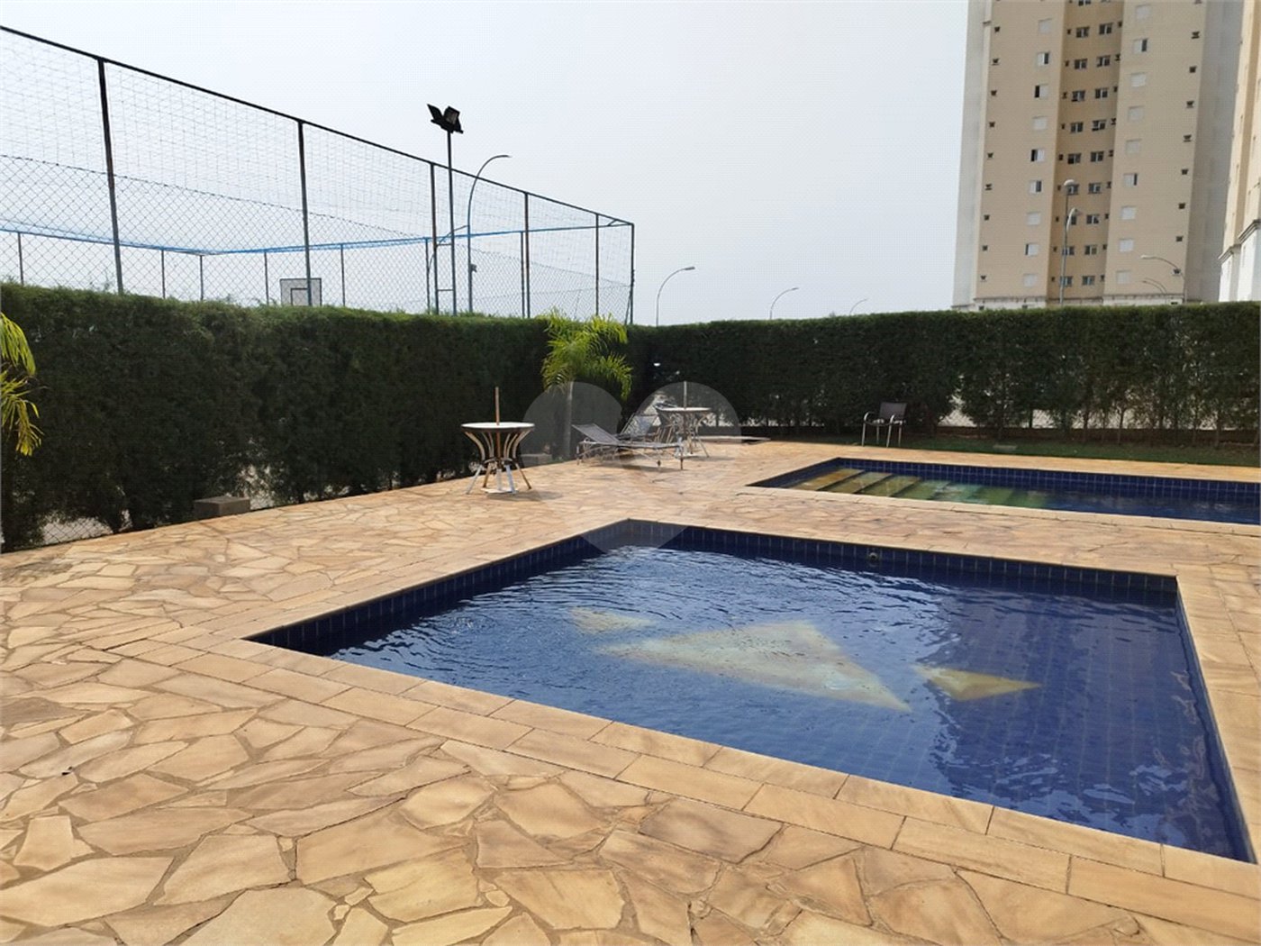 Apartamento à venda com 3 quartos, sendo 1 suíte, em Jardim Nova Era, Salto, SP