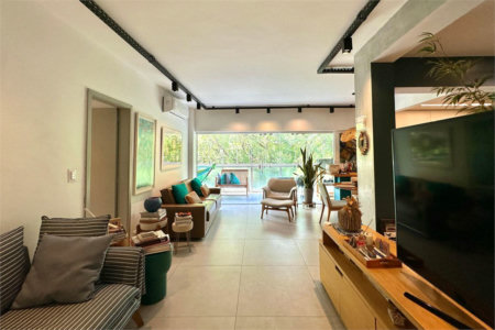 Apartamento à venda com 3 quartos, sendo 1 suíte, em Lagoa, Rio de Janeiro, RJ