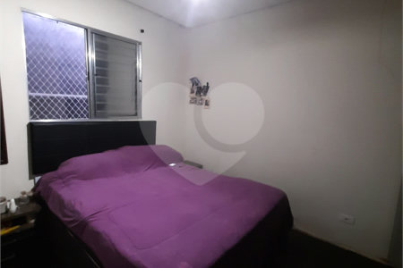 Casa Térrea à venda com 2 quartos, sendo 1 suíte, em Vila Nivi, São Paulo, SP