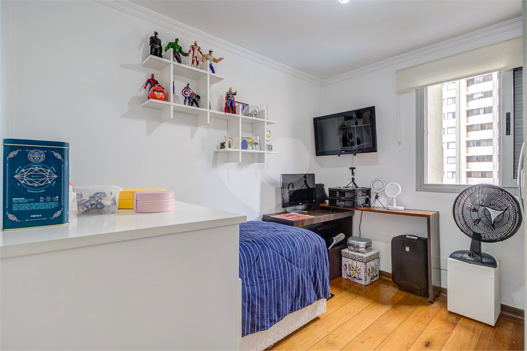 Apartamento à venda com 3 quartos, sendo 1 suíte, em Jardim Marajoara, São Paulo, SP