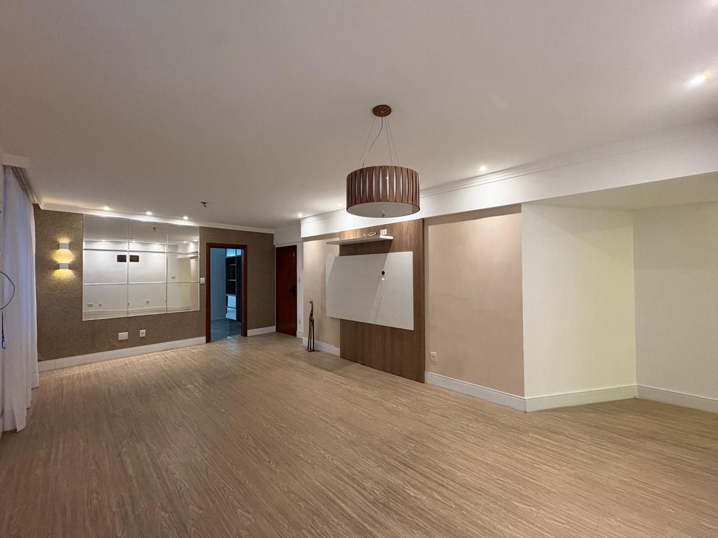Apartamento com 3 dormitórios à venda, 145 m² por R$ 1.350.000,00 - Pompéia - Santos/SP
