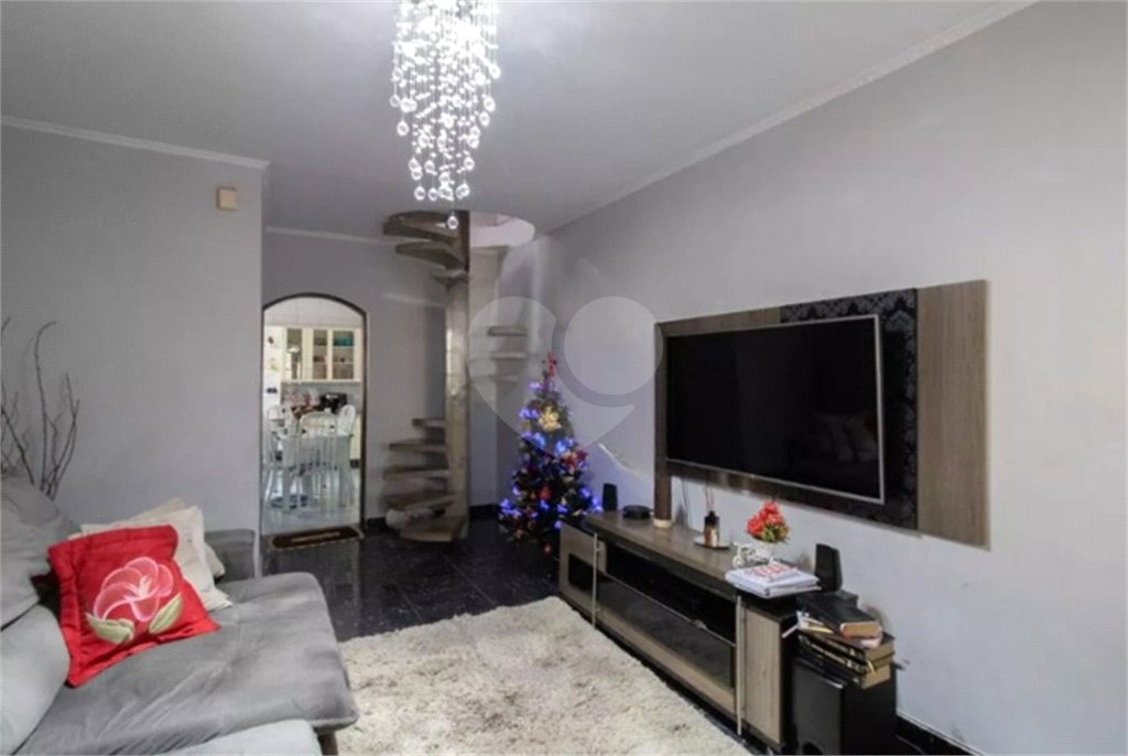 Casa à venda com 2 quartos, sendo 1 suíte, em Jardim Santa Clara, Guarulhos, SP